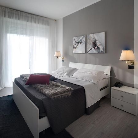 Roero Park Hotel Sommariva Perno Εξωτερικό φωτογραφία