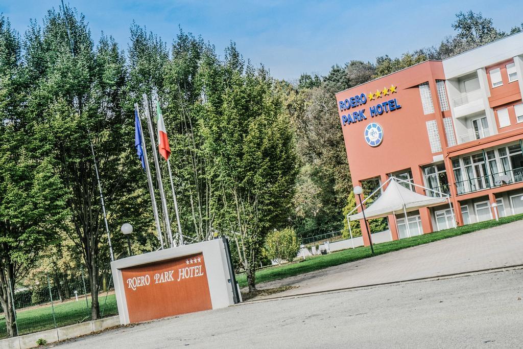 Roero Park Hotel Sommariva Perno Εξωτερικό φωτογραφία