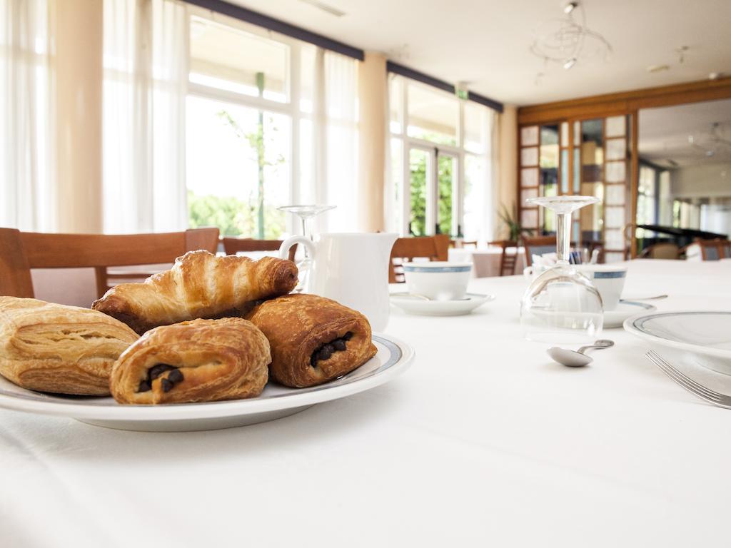 Roero Park Hotel Sommariva Perno Εξωτερικό φωτογραφία