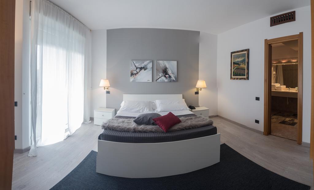 Roero Park Hotel Sommariva Perno Εξωτερικό φωτογραφία