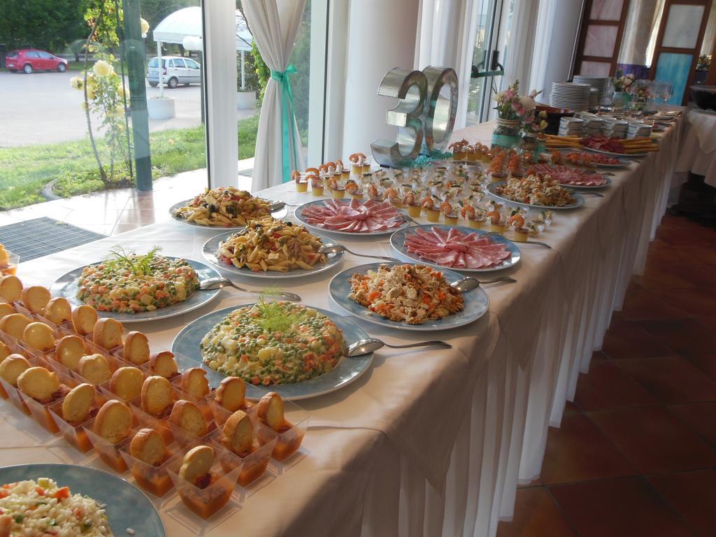 Roero Park Hotel Sommariva Perno Εξωτερικό φωτογραφία