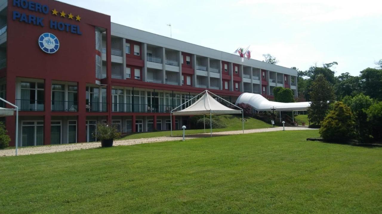Roero Park Hotel Sommariva Perno Εξωτερικό φωτογραφία