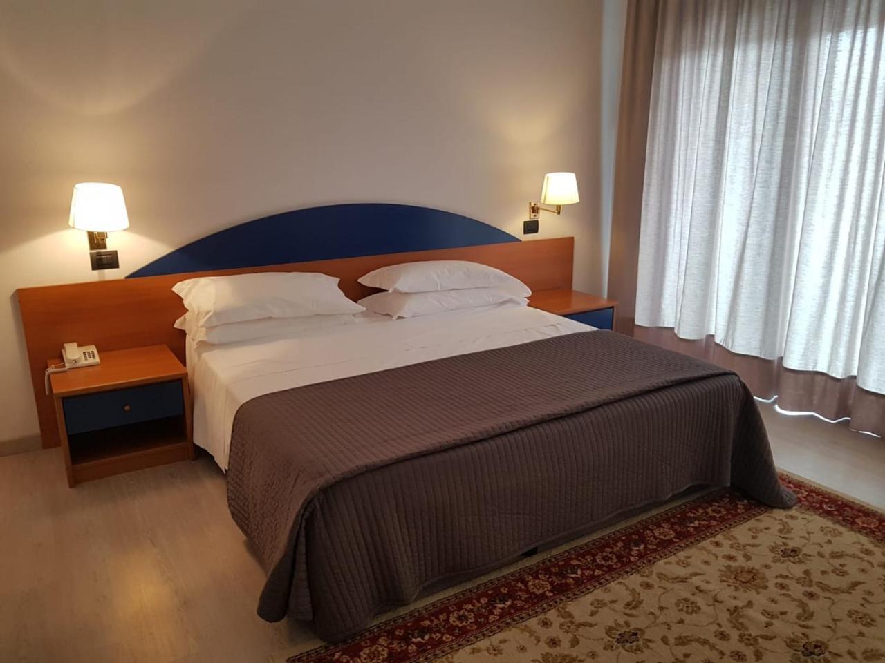 Roero Park Hotel Sommariva Perno Εξωτερικό φωτογραφία