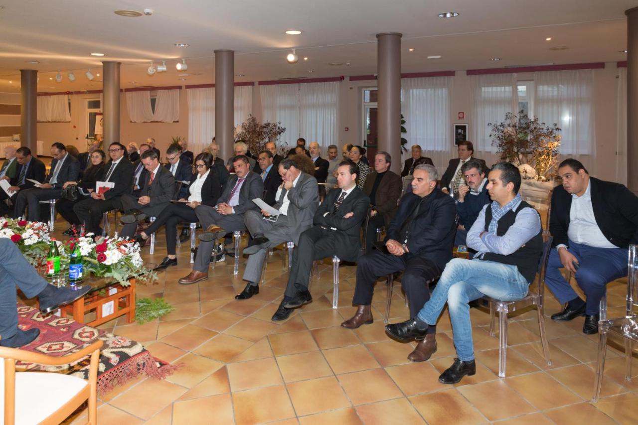 Roero Park Hotel Sommariva Perno Εξωτερικό φωτογραφία